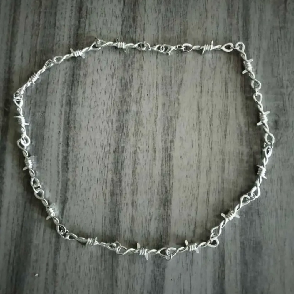 Retro Thorn Gothic barbed wire choker Punk Necklace, Thorn Clavicle Chain Goth